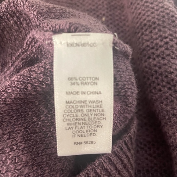 NWOT Express Purple Cold Shoulder Long Sleeve Sweater, size xs - Picture 5 of 5